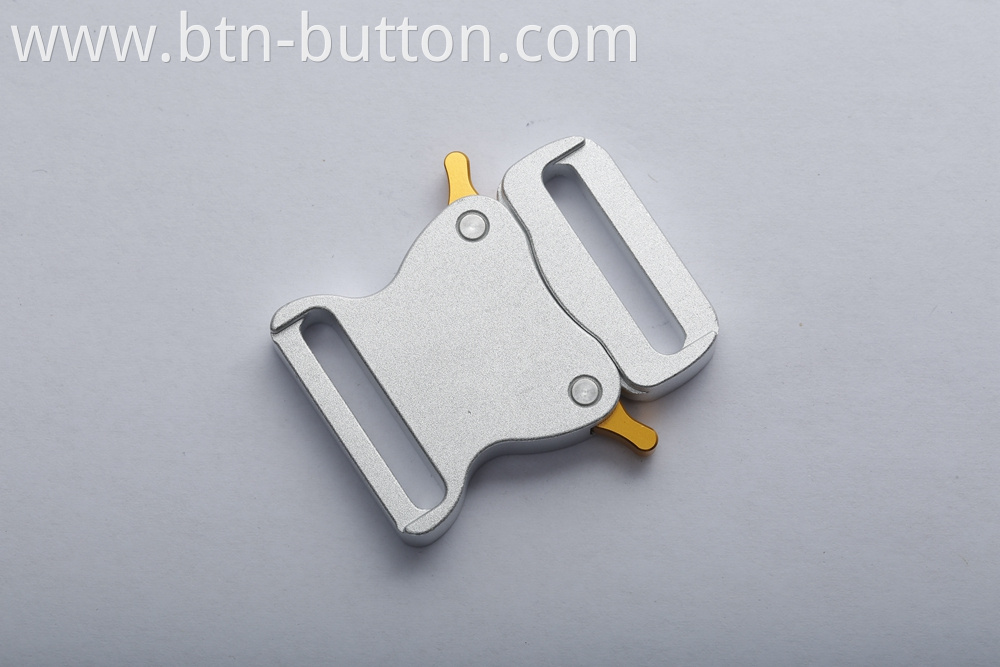 Sturdy and durable adjustable metal buttons